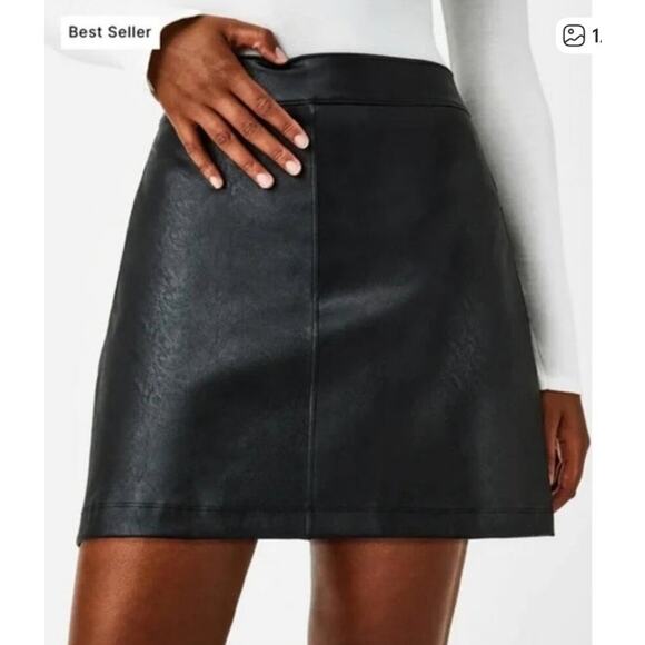 SPANX LEATHER-LIKE MINI SKIRT LUXE BLACK A-LINE SKIRT SKORT NWT SIZE XL - Picture 1 of 6